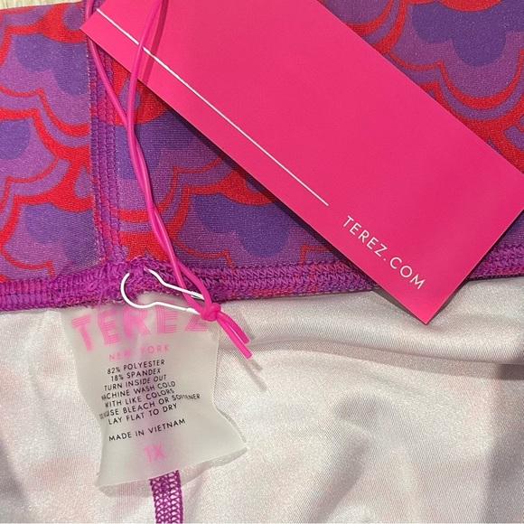 NWT Terez Athletic TLC Leggings Pants Activewear Red Purple Pattern Size 1X - Picture 6 of 7